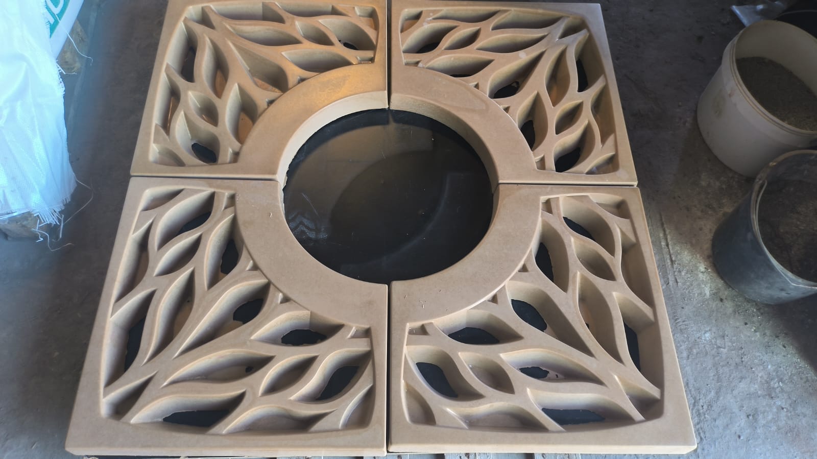 Приствольная решетка